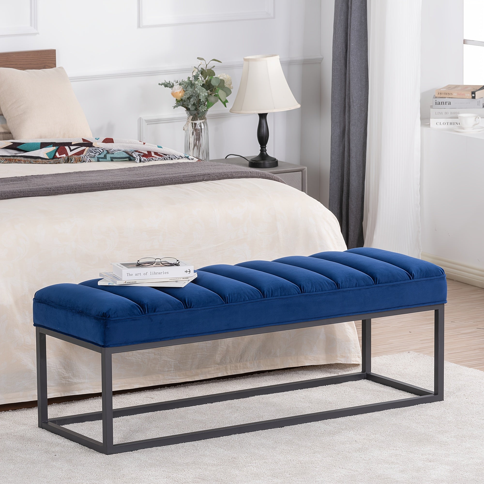 Modern Light Luxury Style Bed End Stool, Shoe Changing Stool. Matte Metal, Solid Wood Frame, Quilted Seating Design, High Resilience Sponge Filling, Available In PU Or Fabric Options, Suitable for Bedroom, Foyer, Living Room And Other Environments.