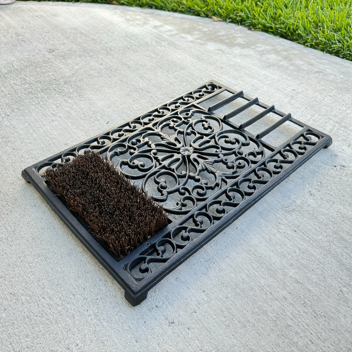 Heavy Duty Cast Iron Doormat - 58CM\u002F22.8IN. Large Rectangle Front Door Mat - Non-Slip Outside Mat Shoe Scraper - Decorative Entrance Mats For Home Garden Patio, Withstand Any Outdoor Weather, No Assembly Required.